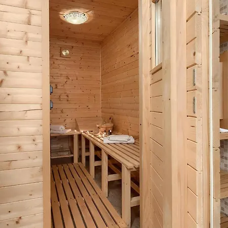 Marasi Holiday home *