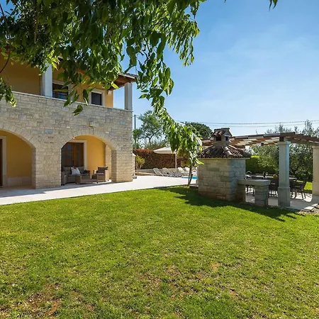 Marasi Holiday home